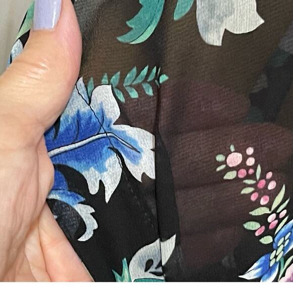 Express Womens Blouse Sheer‎ Floral Print V Neck Short Sleeves Size S Mystigoth - Picture 6 of 9